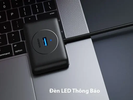 Bộ chia USB Ugreen CR113 với đèn LED báo hiệu kết nối