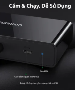 Cổng nguồn Micro USB và đèn LED trên bộ chia VGA 1 ra 2 Ugreen 20918, yêu cầu cấp nguồn 5V để hoạt động ổn định