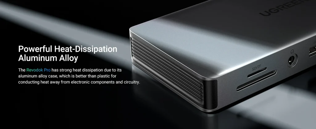 Docking Station Revodok Pro 313 13 in 1 Ugreen 15978 Vỏ Nhôm Cao Cấp — Ra HDMI, DP, USB, LAN, SD/TF, PD 100W 18 Cận cảnh khe tản nhiệt vỏ nhôm alloy Ugreen Revodok Pro 313, dẫn nhiệt tốt hơn nhựa