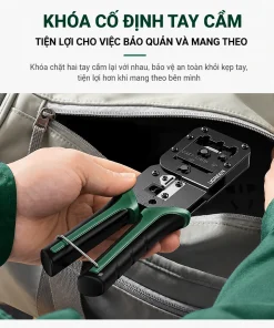 Kìm Bấm Mạng Đa Năng 6P/8P CAT5/6/7/8 Ugreen 15115 ( Tặng lưỡi dao thay thế đi kèm ) 26 Khóa an toàn tay cầm kìm bấm mạng Ugreen 15115 đang đặt vào túi balo đồ nghề